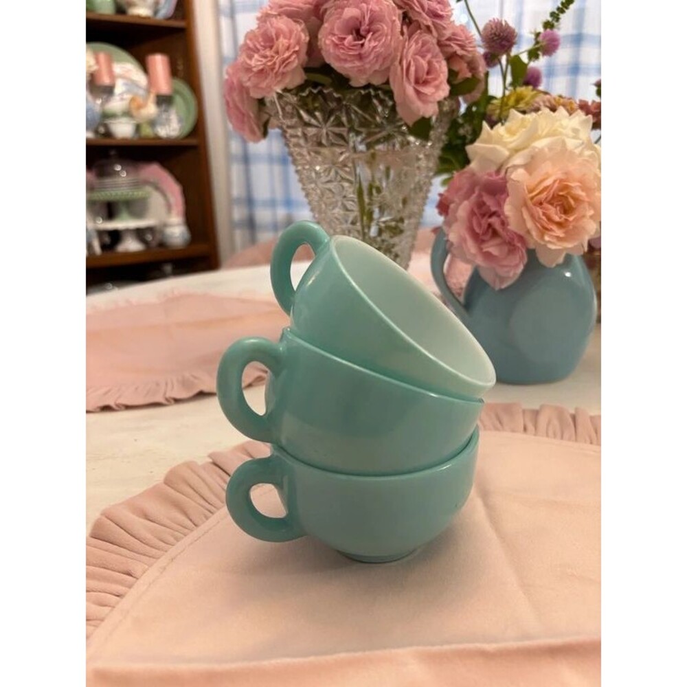 Vintage Lot Hazel Atlas Crinoline Blue Milk Glass  Tea Coffee Cups
